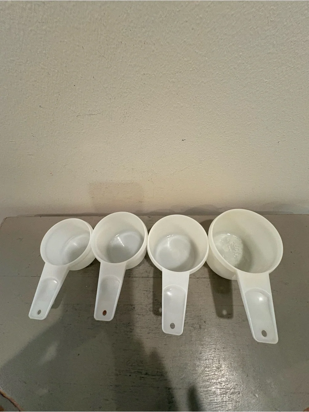 Set Of Four VTG Tupperware White Measuring Cups